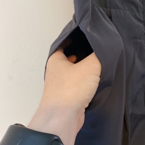 Black MIDI Skirt, Zipper Back, Size L, Excellent Conditon - Picture 7 of 8